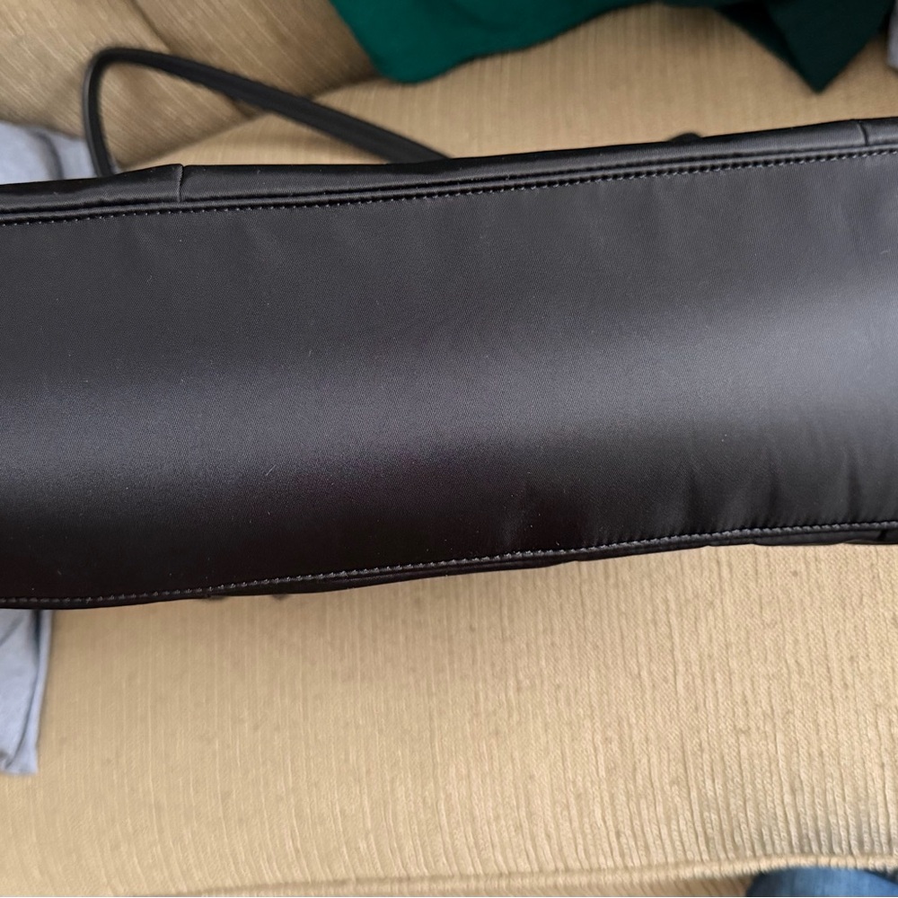 Briggs & Riley Tan Interior Bag - Picture 9 of 9